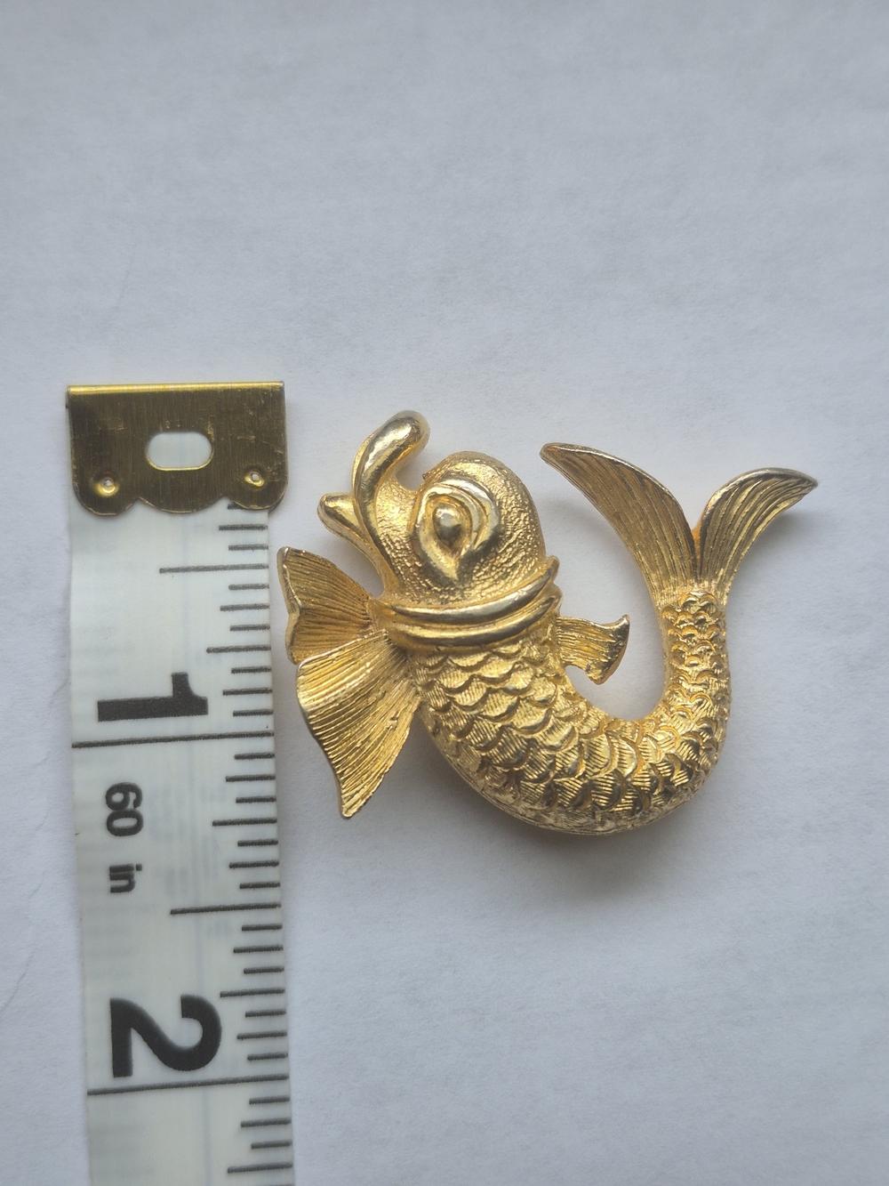 Vintage Gold Tone Fish Brooch - Picture 3 of 4